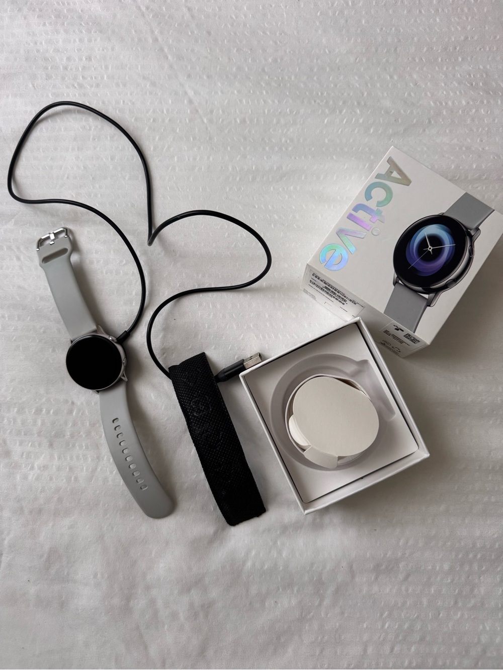 Samsung Galaxy Watch Active Silver Case with Light Gray Band
